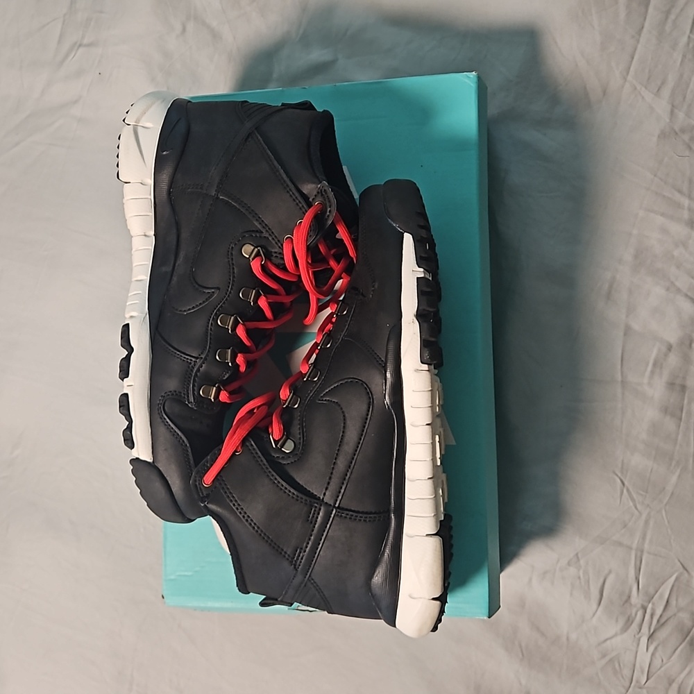 NIKE SB DUNK HIGH BOOTS